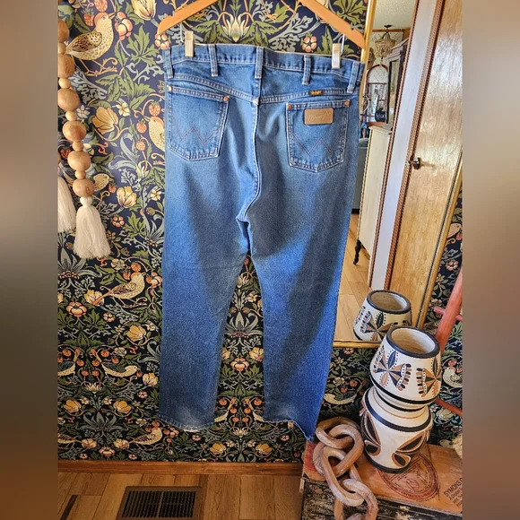 VINTAGE Wrangler 90's Distressed Jeans - Picture 4 of 8